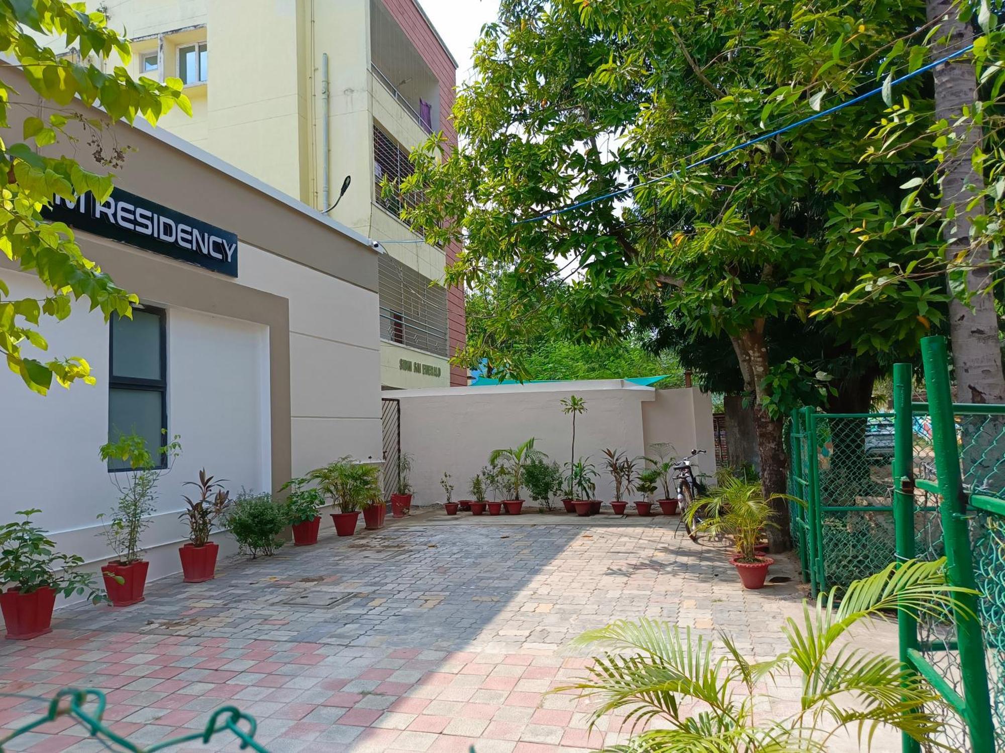 Sm Residency Hotel Bhubaneswar Eksteriør billede